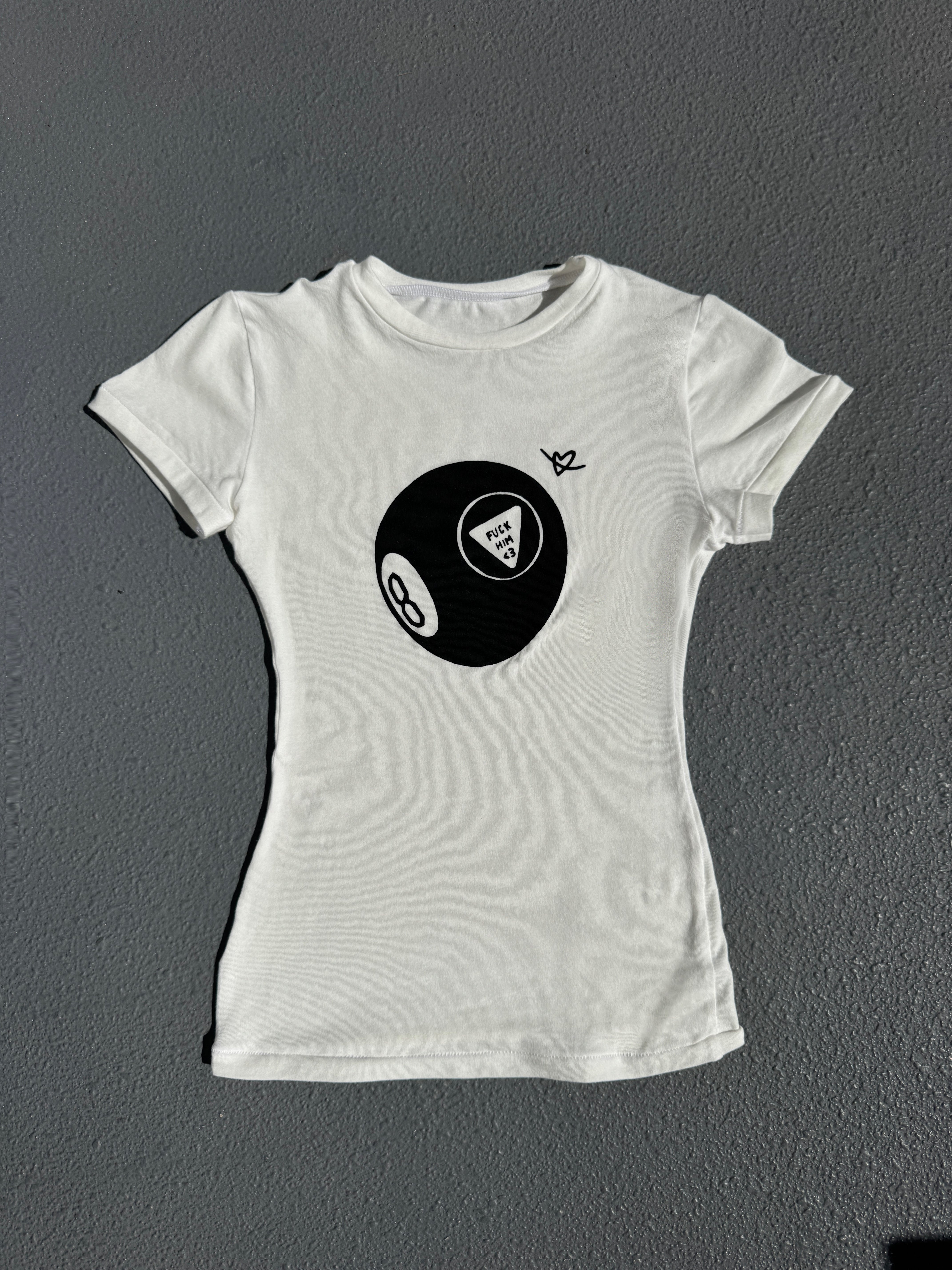 magic 8-ball fitted longer tee