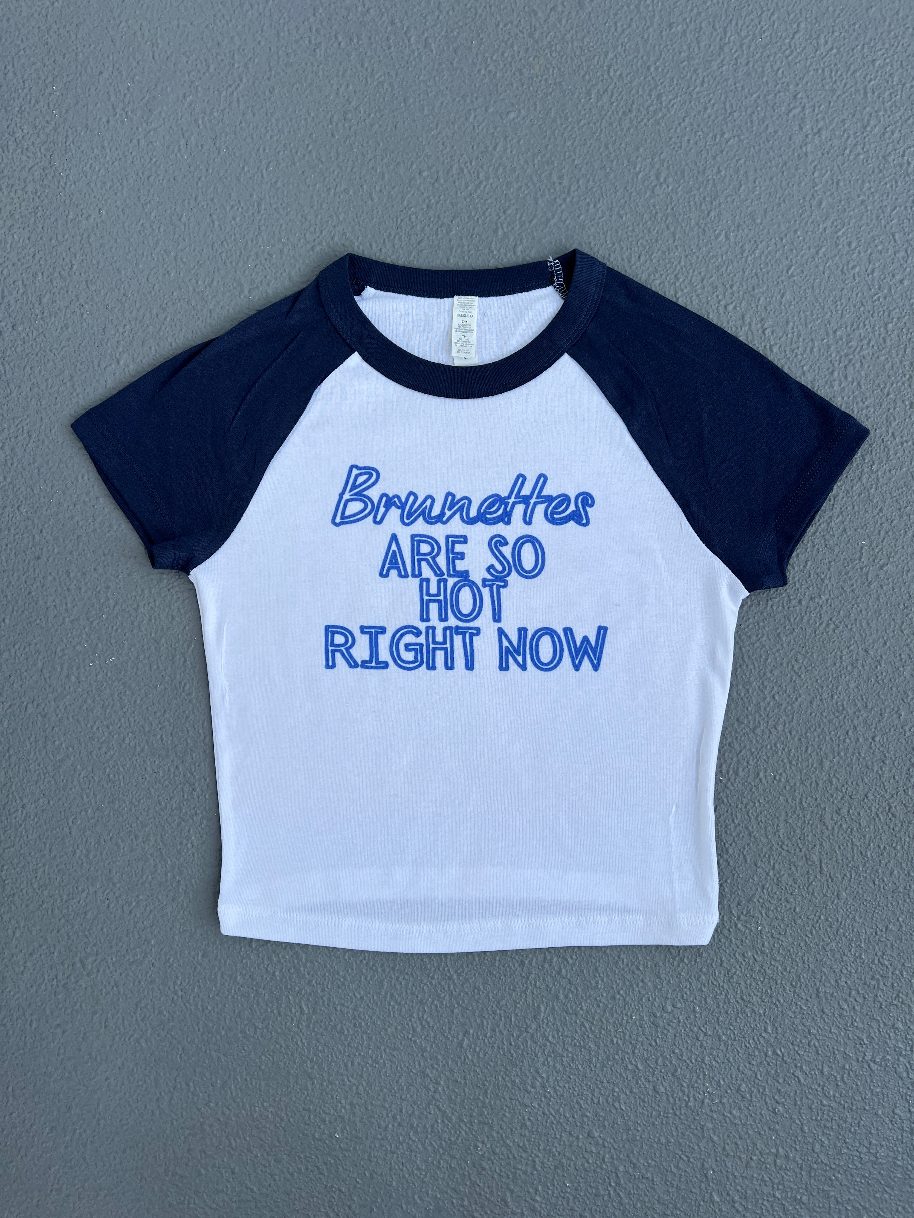 brunettes are so hot rn raglan tee