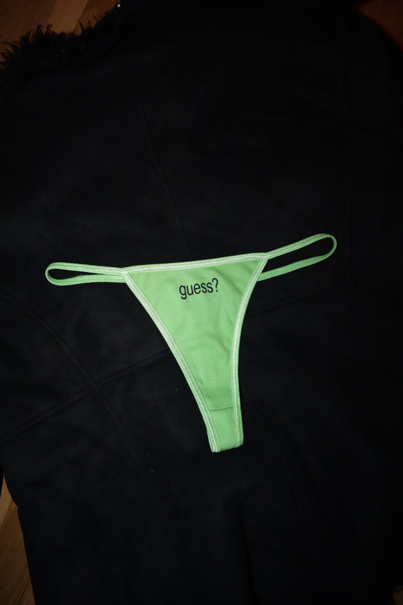 GUESS? Thong